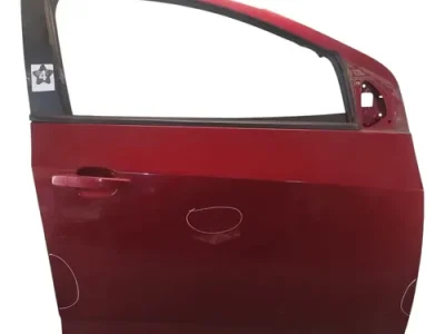 Puerta Delantera Derecha Chevrolet Sonic (05795242)
