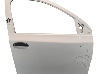 Puerta Delantera Derecha Toyota Etios (05409663)