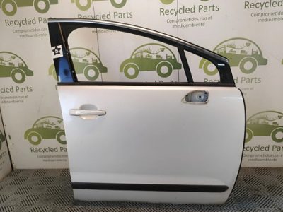 Puerta Delantera Derecha Peugeot 3008 (05590539)