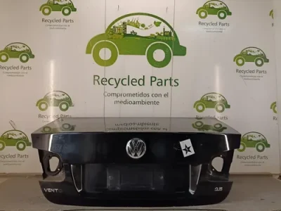 Tapa De Baul Vw Vento Lv (04404956)