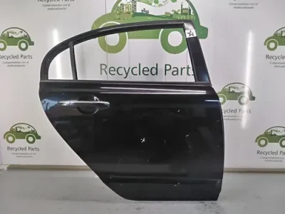 Puerta Trasera Derecha Honda Civic 8va (04326629)
