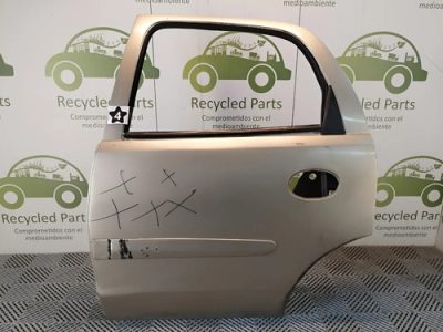 Puerta Trasera Izquierda Chevrolet Corsa 2 (04810998)