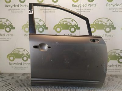 Puerta Delantera Derecha Kia Rondo (04652626)