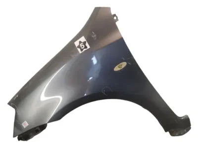 Guardabarro Izquierdo Toyota Etios (06870312)