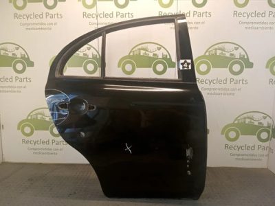 Puerta Trasera Derecha Nissan March (03963768)
