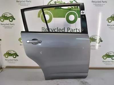 Puerta Trasera Derecha Nissan Tiida 5p (00999072)