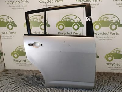 Puerta Trasera Derecha Nissan Tiida 5p (04862215)