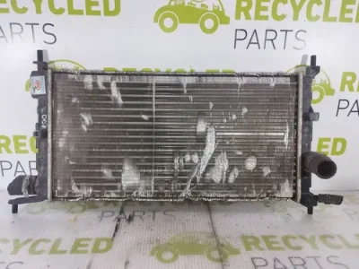 Radiador De Agua Chevrolet Corsa 1.6 (05700361) Lp