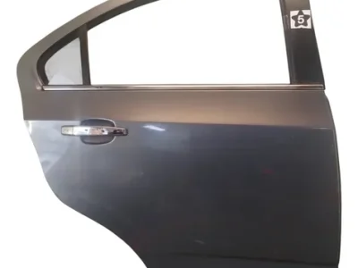 Puerta Trasera Derecha Chevrolet Sonic 4p (06095600)