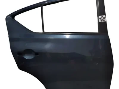 Puerta Trasera Derecha Nissan Versa (04669954) Lp