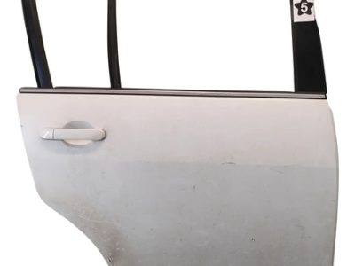 Puerta Trasera Derecha Nissan Tiida 5p (06053225)