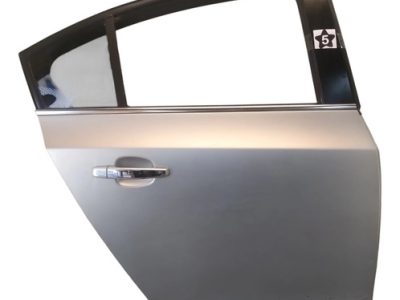 Puerta Trasera Derecha Chevrolet Cruze 4p (aa00712391)