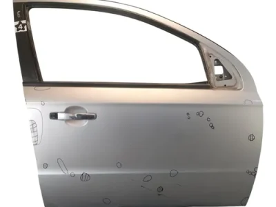 Puerta Delantera Derecha Chevrolet Aveo (aa00713062)