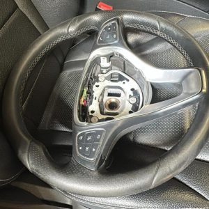 MERCEDES BENZ C250 (AB089XT)