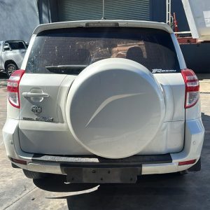 TOYOTA RAV4 4X2 A/T (MGL499)