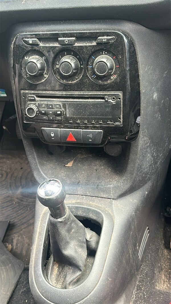 C3 AIRCROSS 1.6 16V SX (KJR715)