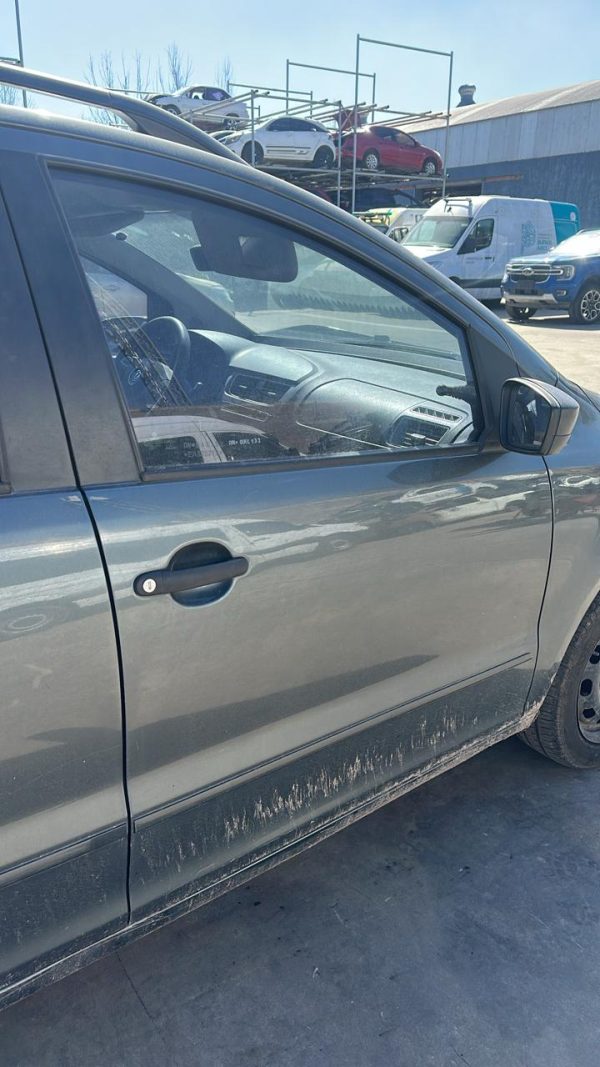 VW VOLKSWAGEN SURAN 1.6L 5D 717 (OAL132)