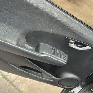 HONDA FIT LX (IUN783)