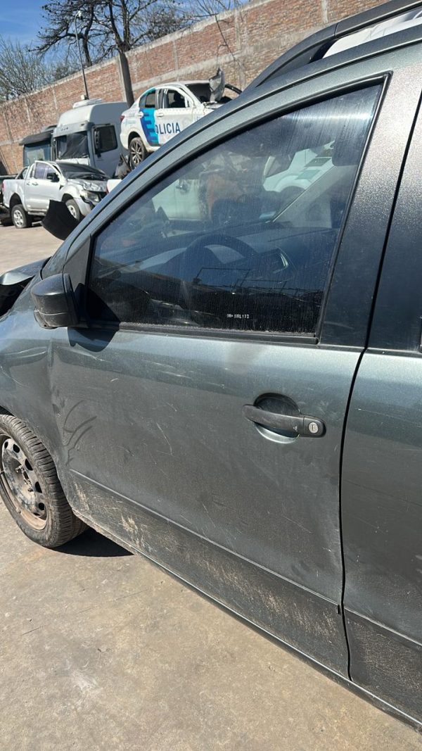 VW VOLKSWAGEN SURAN 1.6L 5D 717 (OAL132)