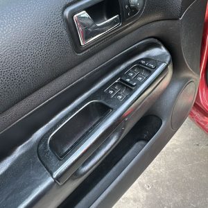 VW VOLKSWAGEN BORA 2.0 (INJ225)