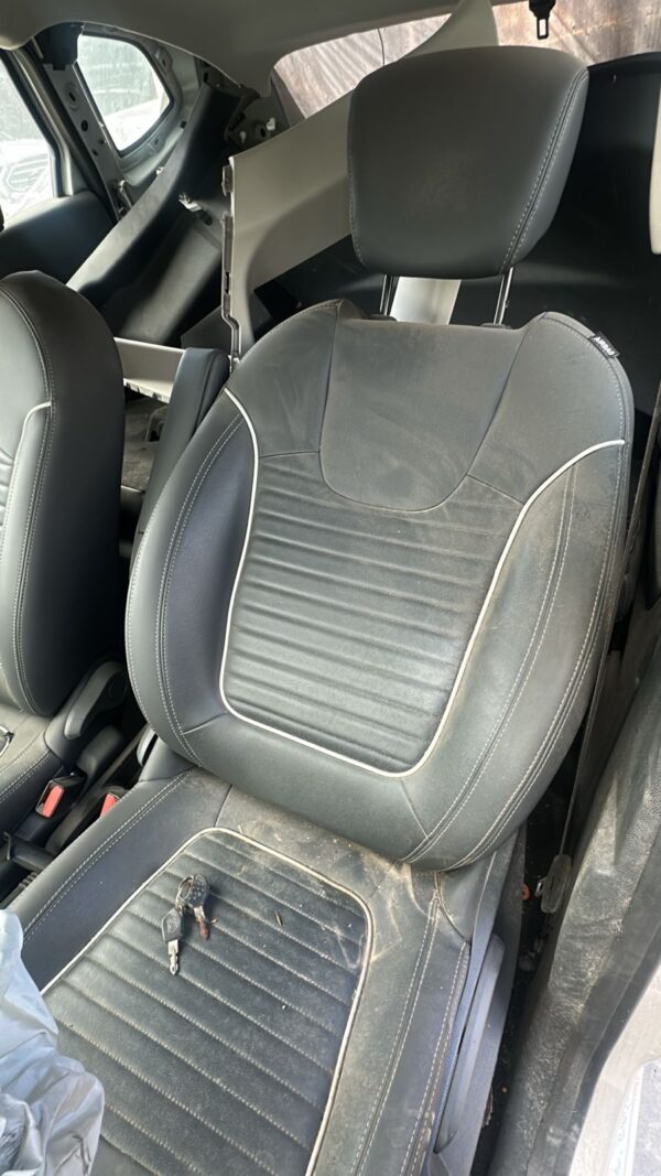 CAPTUR 2.0 INTENS (AD189NA)