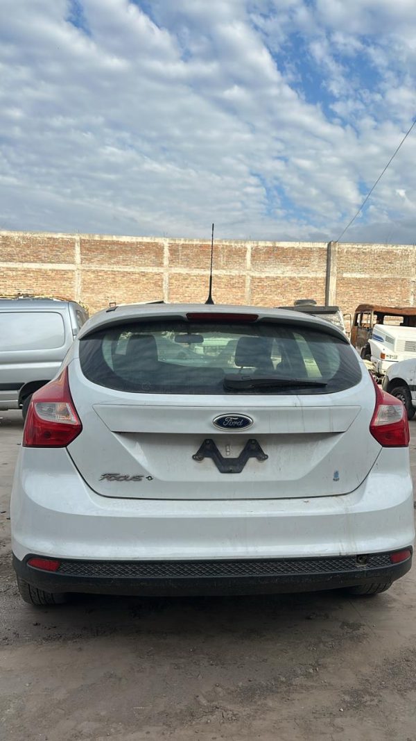 FORD FOCUS 5P 1.6L N MT S (NUC504)