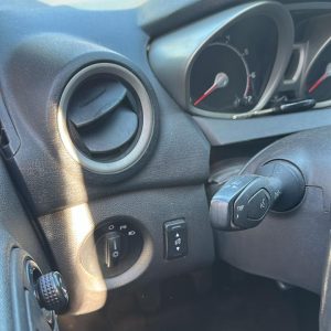 FORD FIESTA KINETIC DESIGN TITANIUM (KFV367)