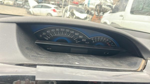 TOYOTA ETIOS XLS 1.5 M/T (PLE860)