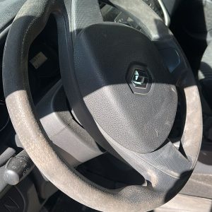 RENAULT NUEVO LOGAN AUTHENTIQUE 1.6 (AB805GP)