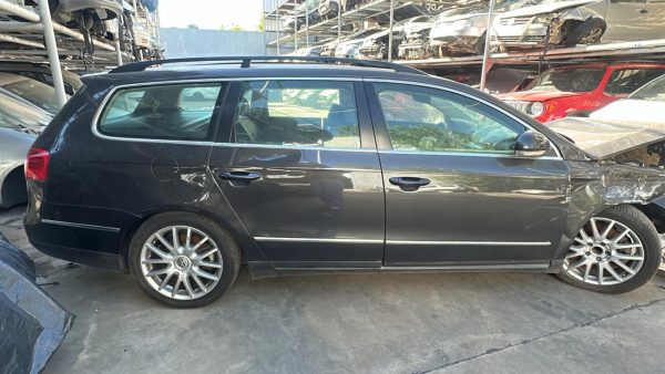 VW VOLKSWAGEN PASSAT 2.0 FSI (HBQ042)