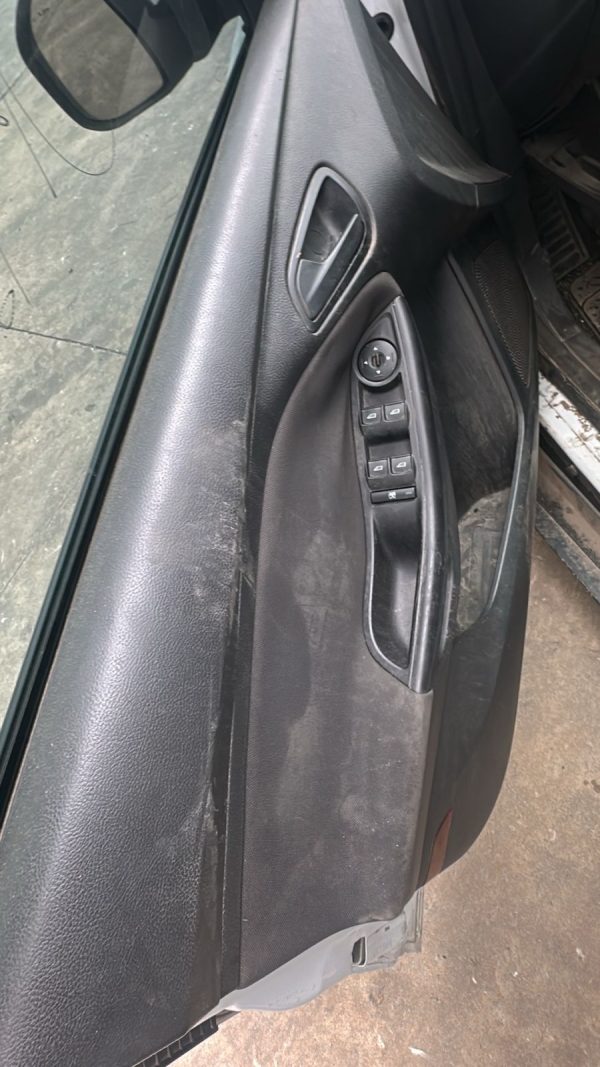 FOCUS 5P 1.6L N MT S (ORI544)