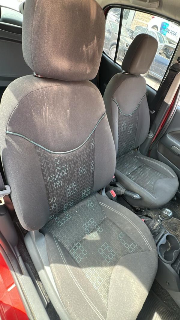 FIAT UNO 1.4 8V (LZV745)