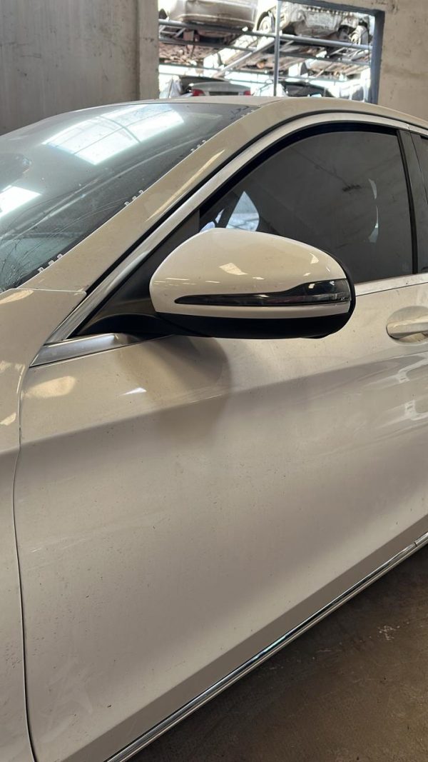 MERCEDES BENZ C250 (AB089XT)