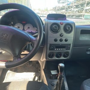 PEUGEOT PARTNER CONFORT 1.4 (LRQ759)