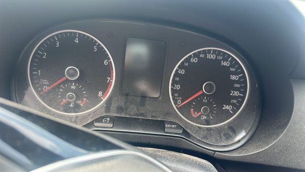 VW VOLKSWAGEN SURAN 1.6 16V 5D 428 (AB312YX)