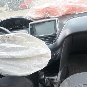 PEUGEOT 208 ALLURE 1.6N TOUCHSCREEN (AA271NP)