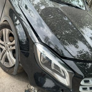 MERCEDES BENZ GLA 200 (AB747UC)