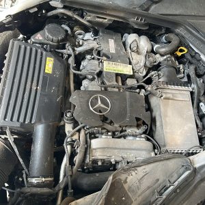 MERCEDES BENZ C250 (AB089XT)