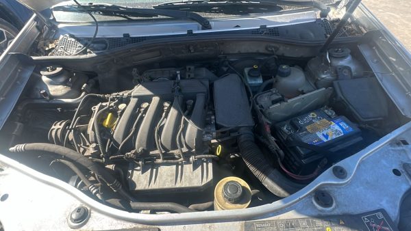 RENAULT DUSTER CONFORT PLUS 1.6 4X2 ABS (NIO589)