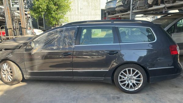 VW VOLKSWAGEN PASSAT 2.0 FSI (HBQ042)