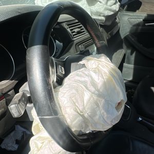 VW VOLKSWAGEN VENTO 2.0L GLI (AC334DG)