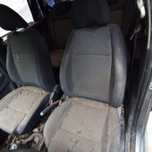 FORD FOCUS GHIA 2,0L NAFTA AT (JMJ596)