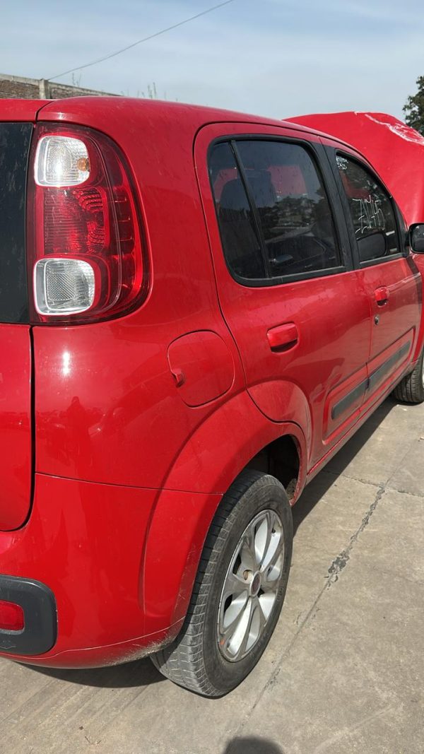 FIAT UNO 1.4 8V (LZV745)