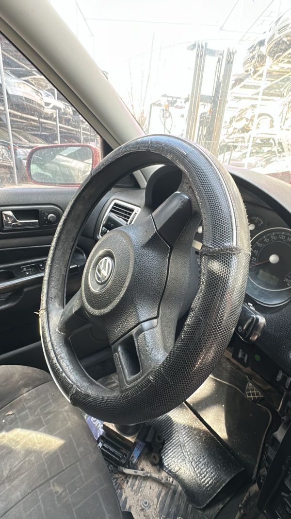VW VOLKSWAGEN BORA 2.0 (INJ225)
