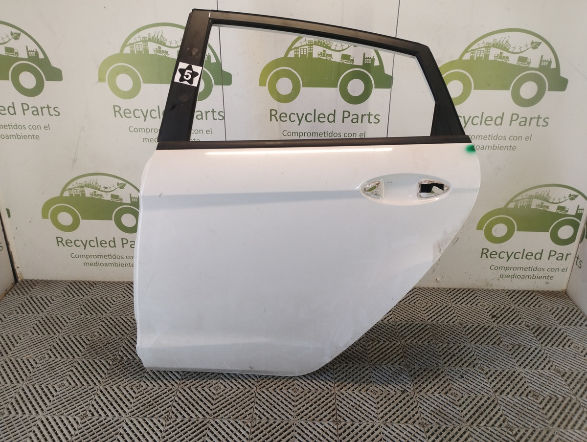Puerta Trasera Izquierda Ford Fiesta Kd 5p (06239220)
