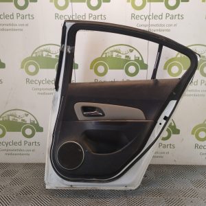 Puerta Trasera Derecha Chevrolet Cruze 4p (05658277)
