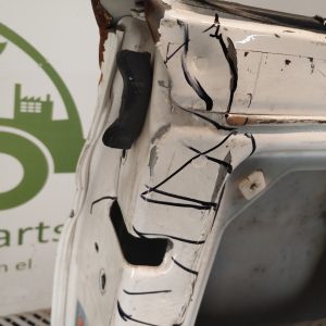 Porton Trasero Toyota Hilux Ln (05074060)