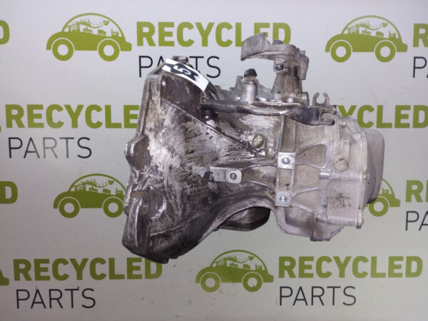 Caja De Velocidades Chevrolet Corsa 1.6 8v (06069500)