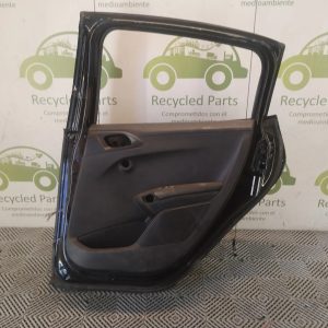 Puerta Trasera Derecha Peugeot 208 (06961436)