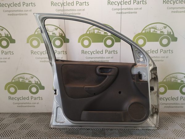 Puerta Delantera Izquierda Chevrolet Corsa 2 (05956627)